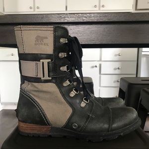 Sorel Women’s Major Carly Combat Boot - Size 8